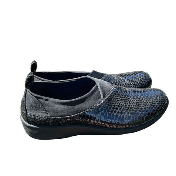 Clarks Cloudsteppers women's black fabric/reptile patent slip on shoes size 9 - Picture 6 of 9